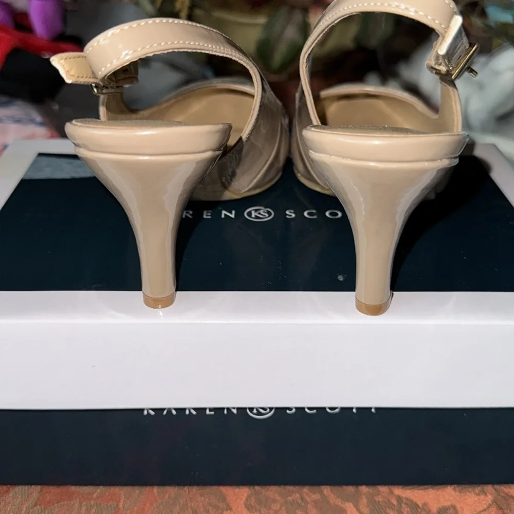 Karen Scott Women's Beige Pumps Size 7 - Picture 7 of 12